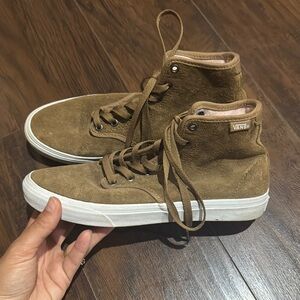 Vans women’s High-Top Sneakers size 8